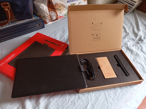 Tablette graphique one - tablette, by
